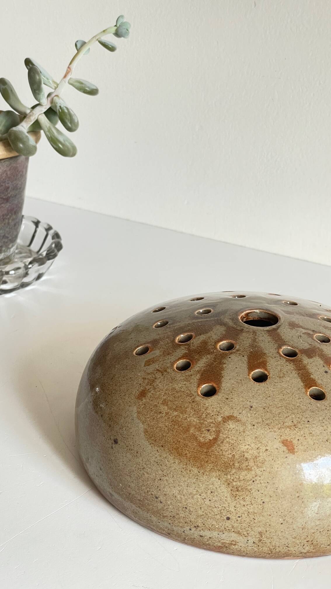 Vintage ceramic flower vase