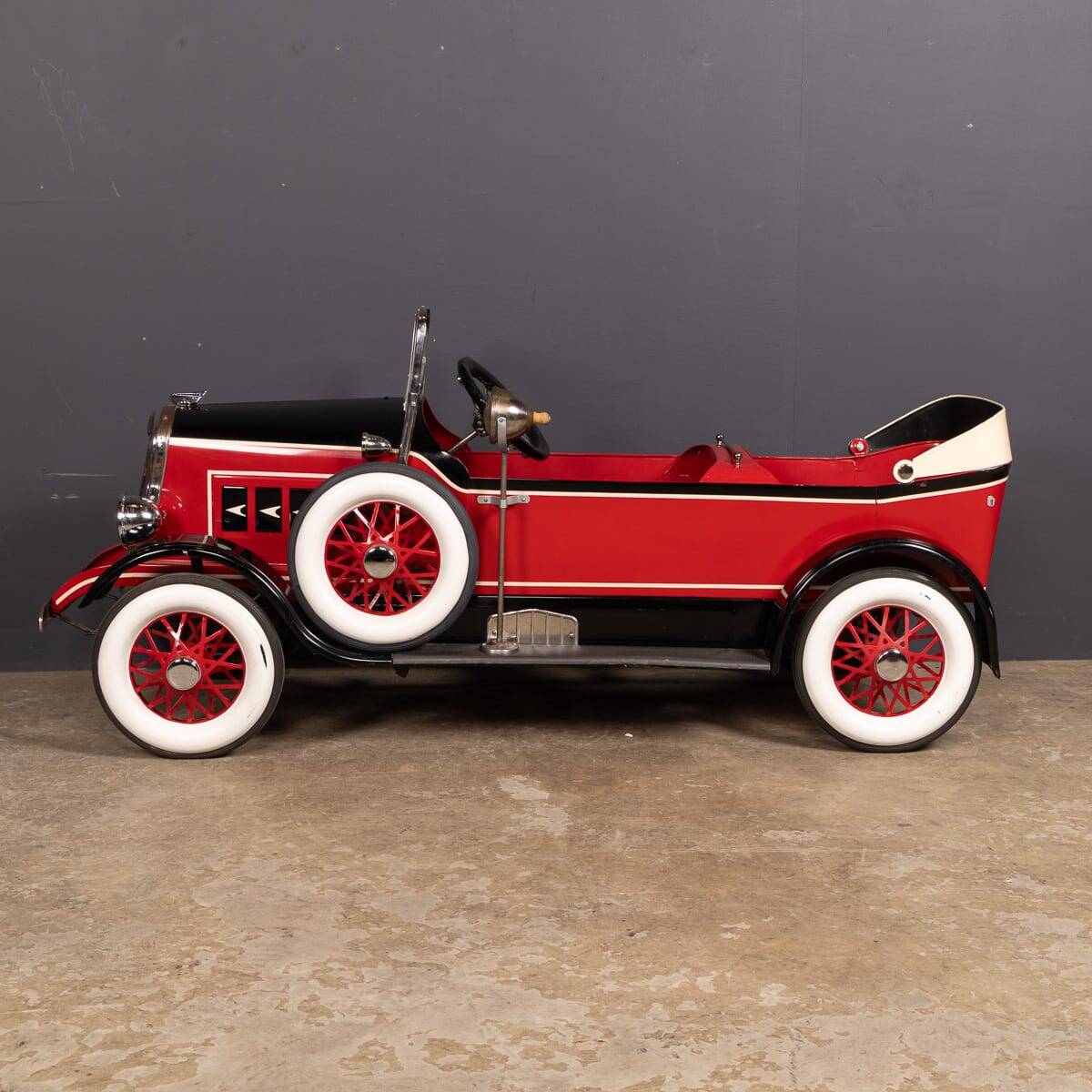 Vintage 20thC Rare American Packard Two Seat Pedal Car