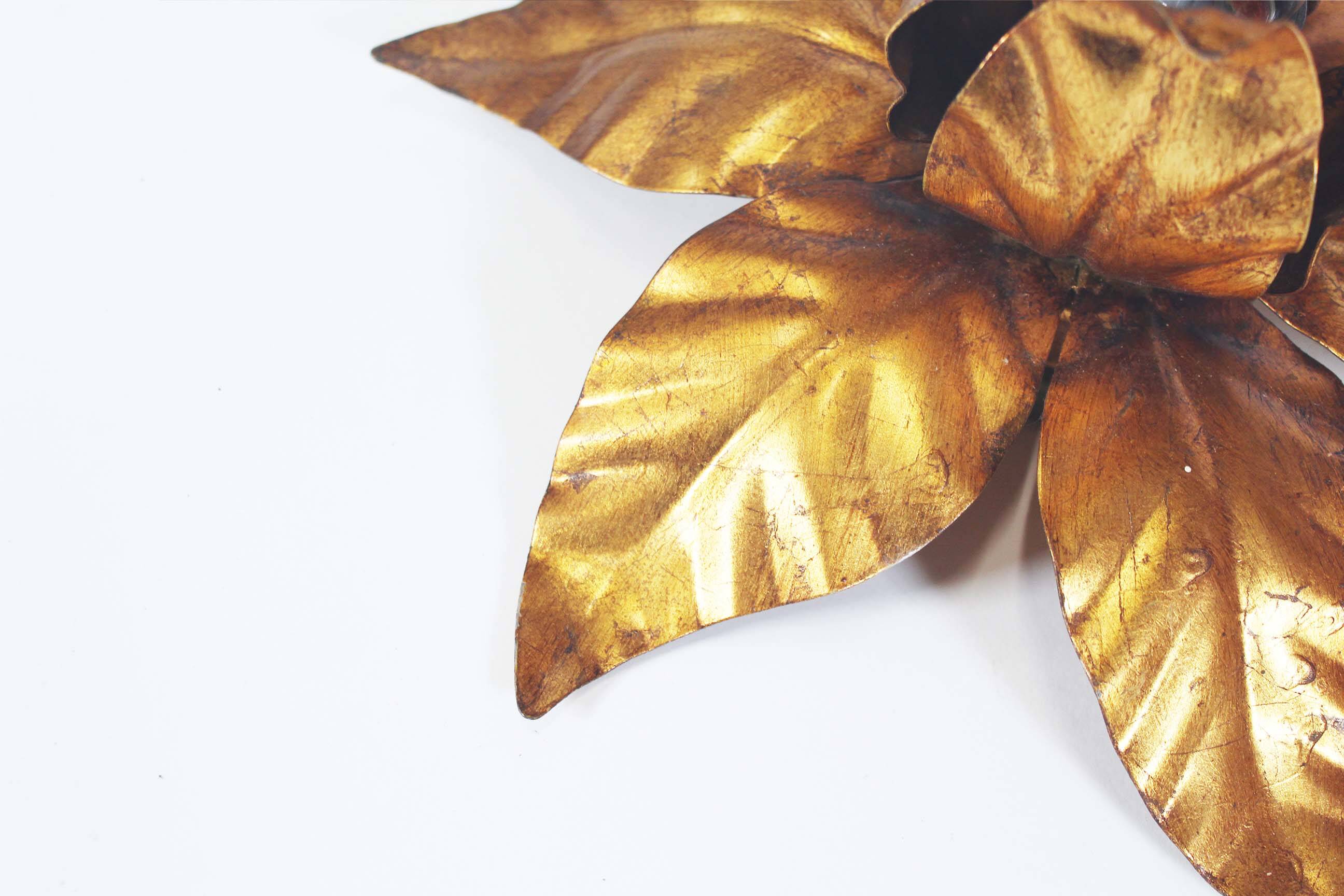 Petite applique ou plafonnier floral doré italien