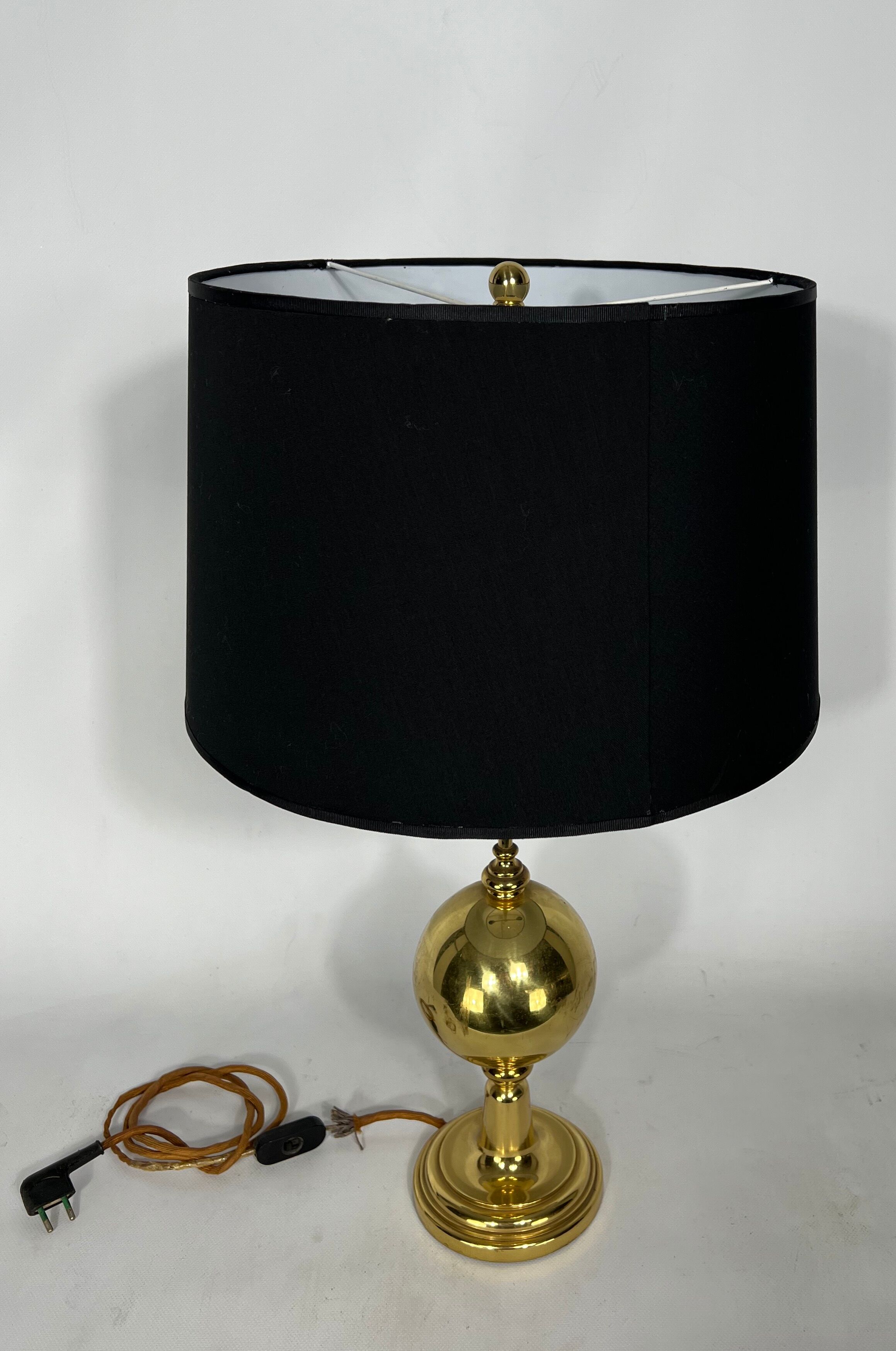 Mid-century Italian brass table lamp from 50s