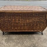 Rattan trunk in vintage wicker and wrought iron