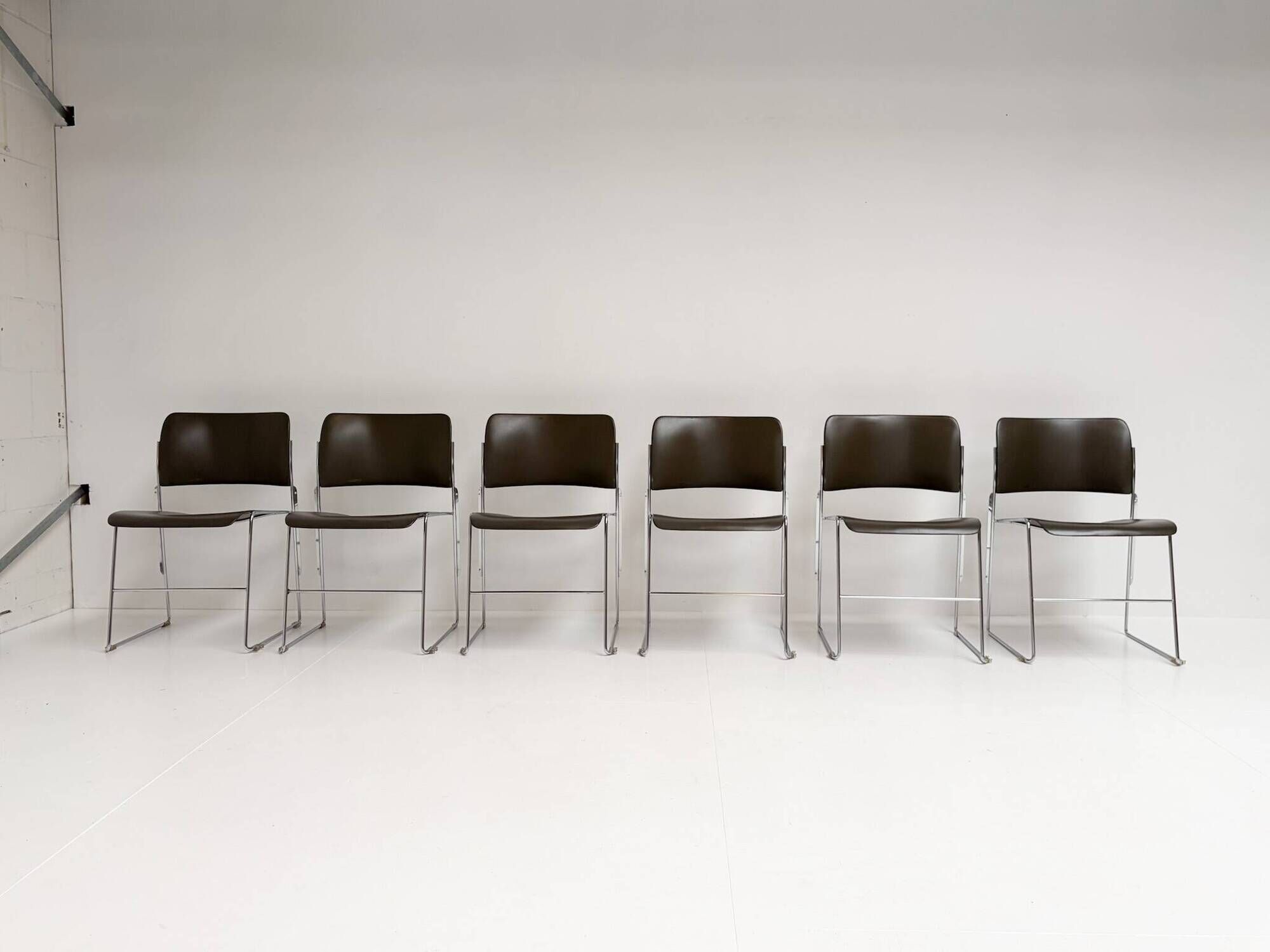 Set of 6 stacking chairs by David Rowland for HOWE, 1968