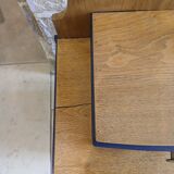 chevet relooké bleu profond et bois