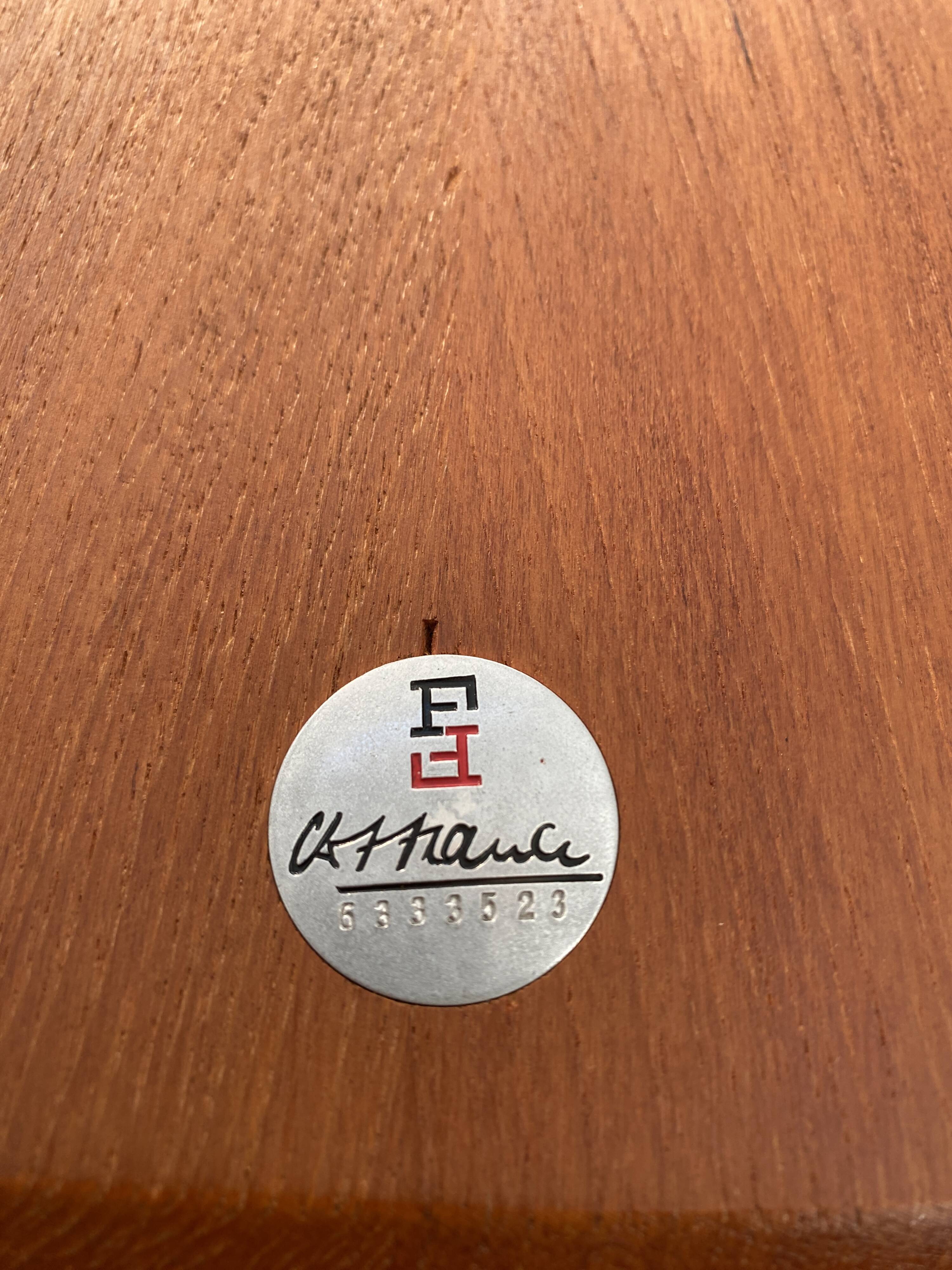 Mid-Century Modern scandinavian coffee table in teak by Hvidt & Mølgaard Nielsen for France and Søn.