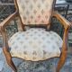 Fauteuil en bois tapisserie en l'état
