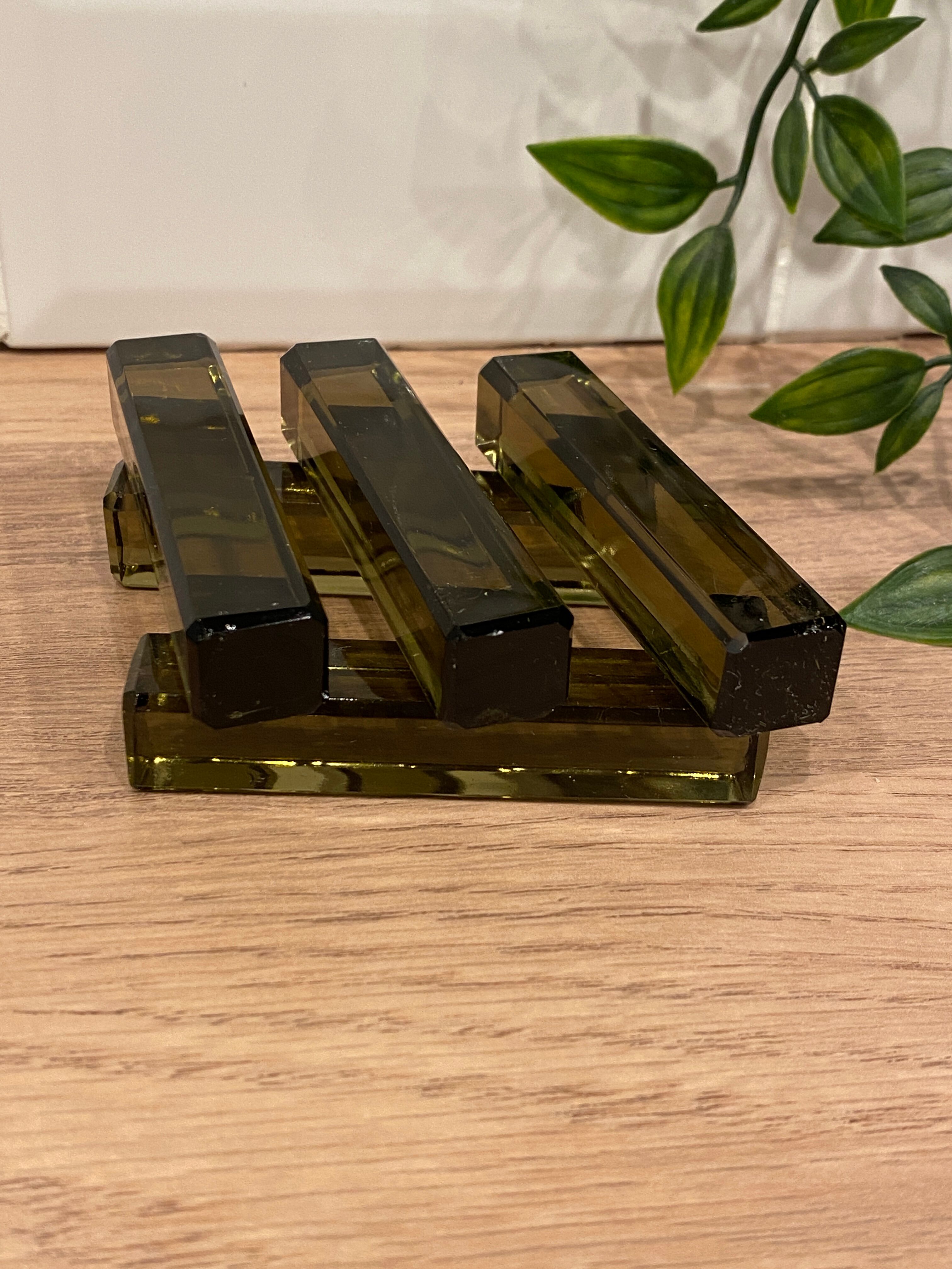 5 porte-couteaux en verre fumé