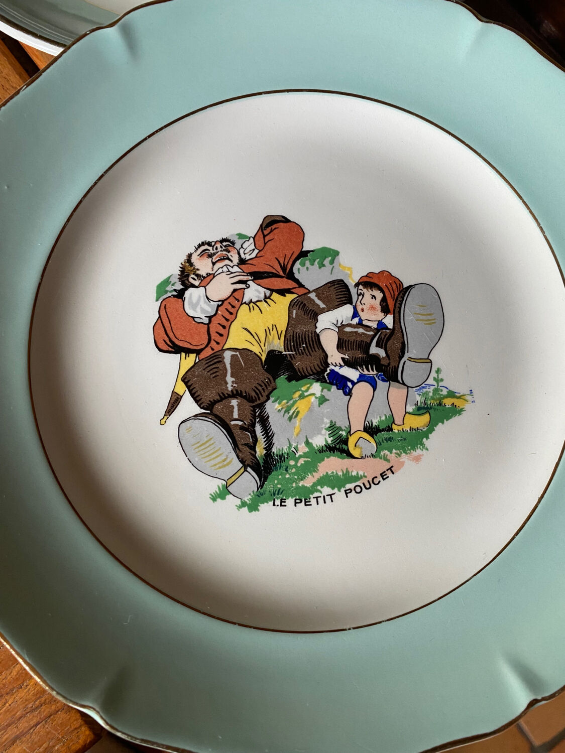 Perrault's tales cake service