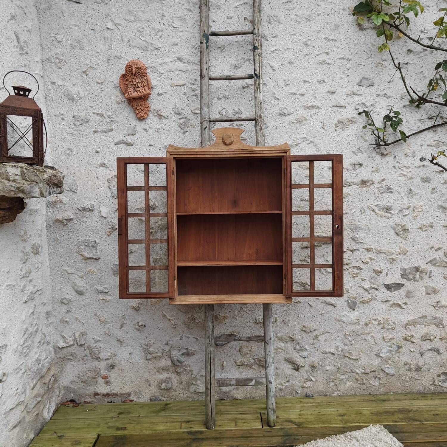 Small Parisian glass cabinet