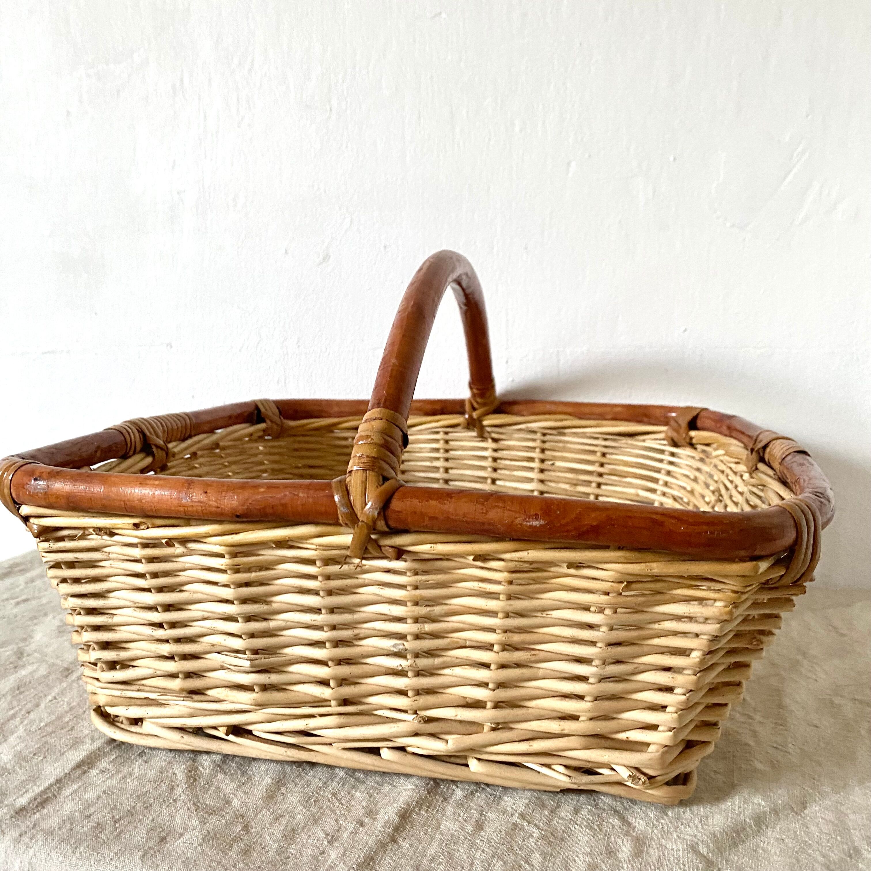 Wicker and rattan basket 34 x 34