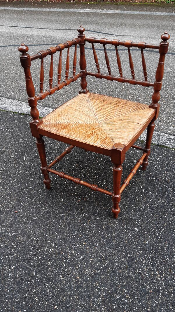 Chaise d'angle bois tourné assise paille