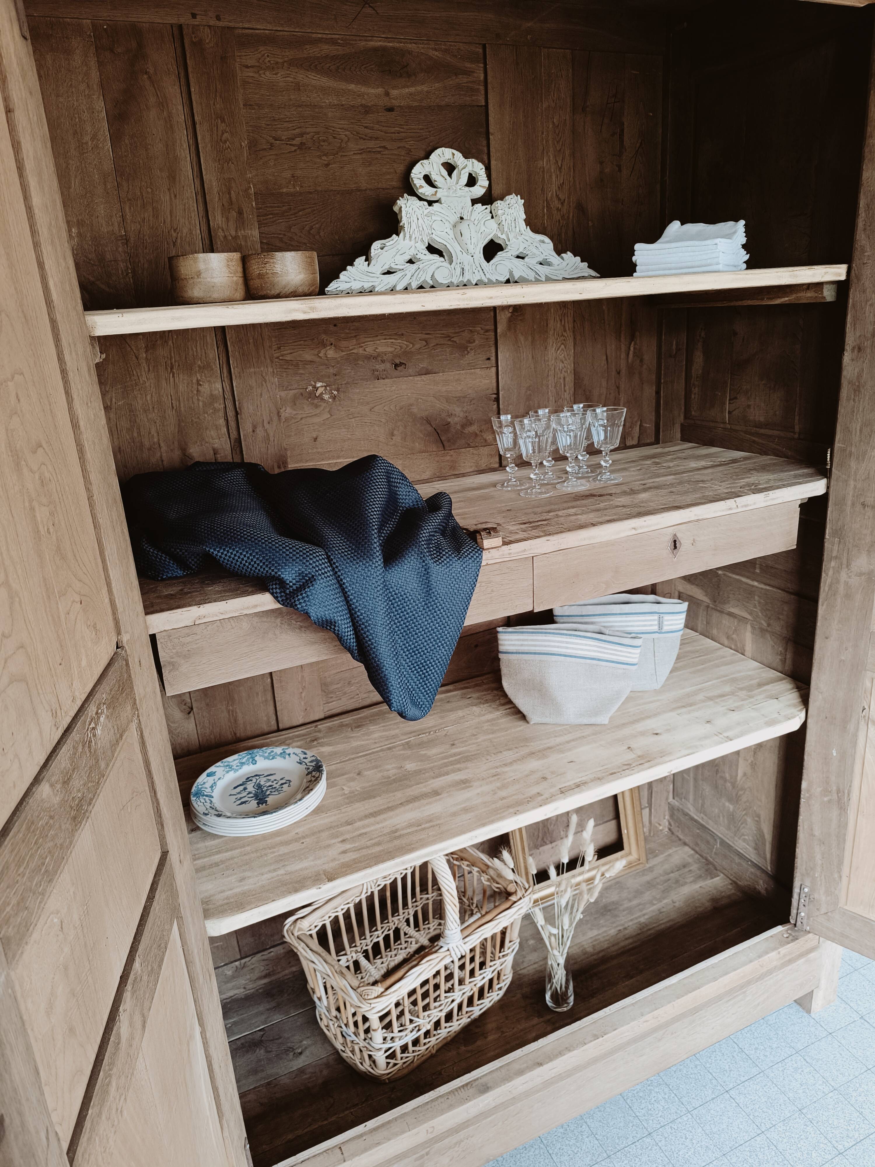 Parisian oak wardrobe