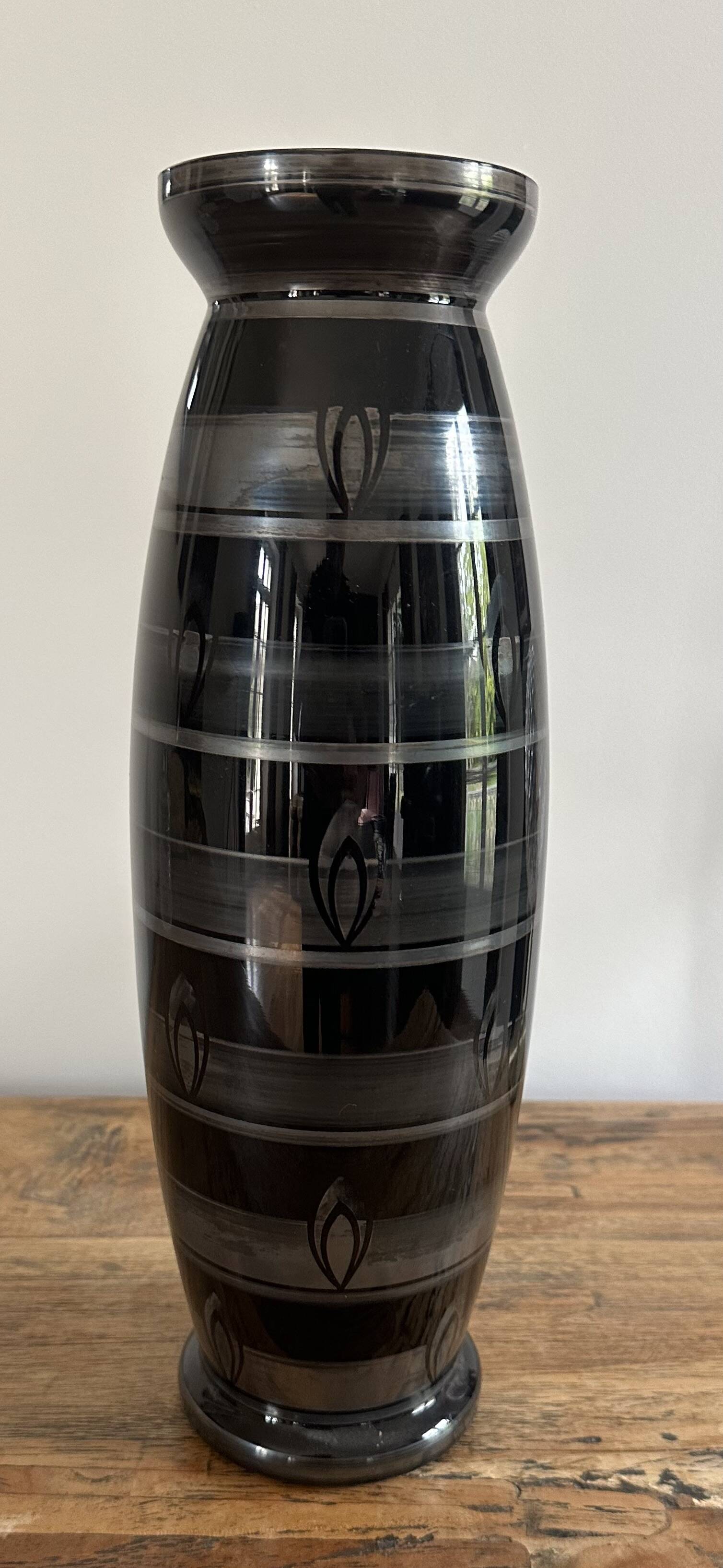 Vase art déco en verre noir et argent  signé hem    années 30