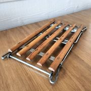 Tabouret pliant en bois