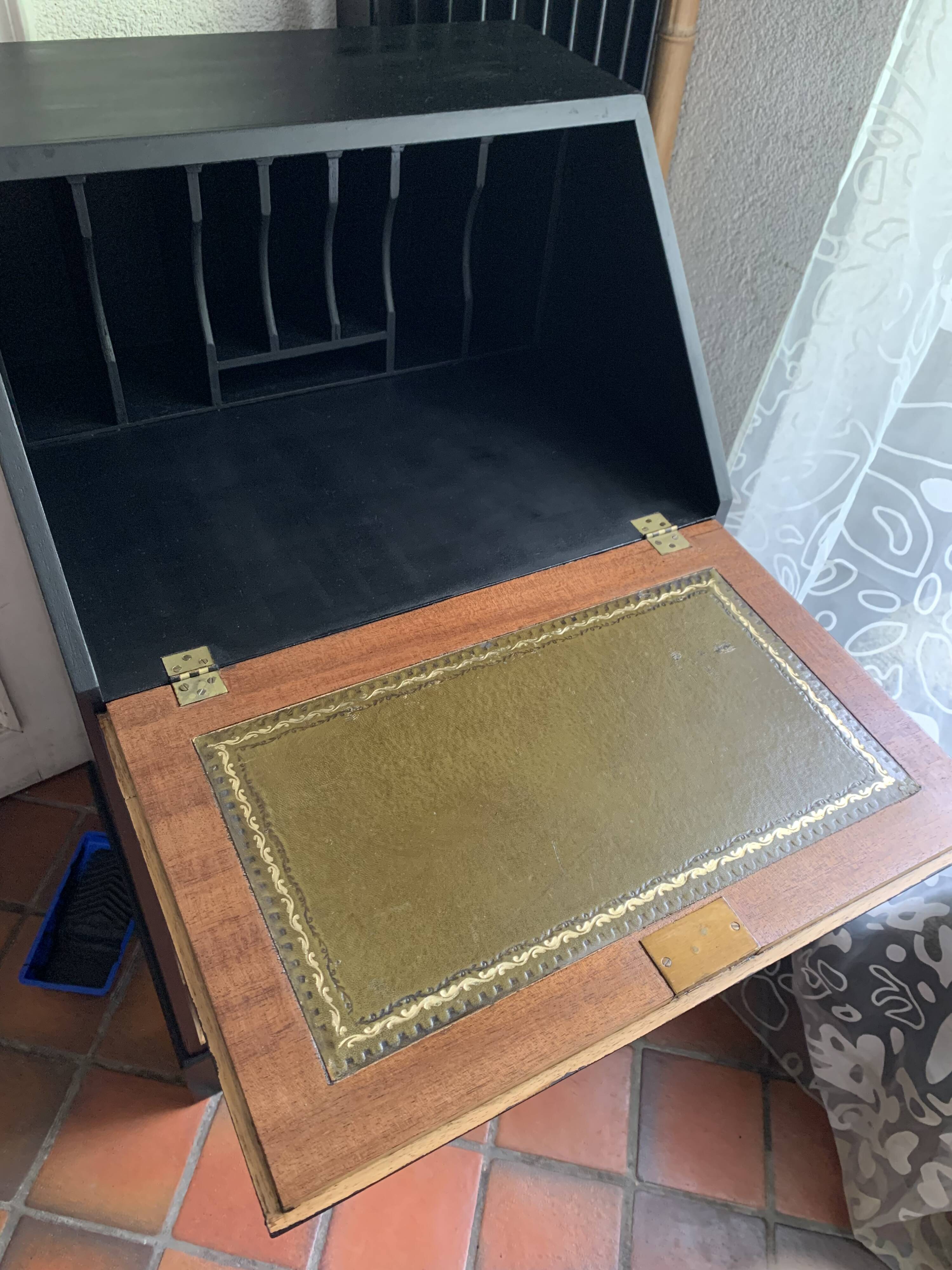 Small convenient secretary