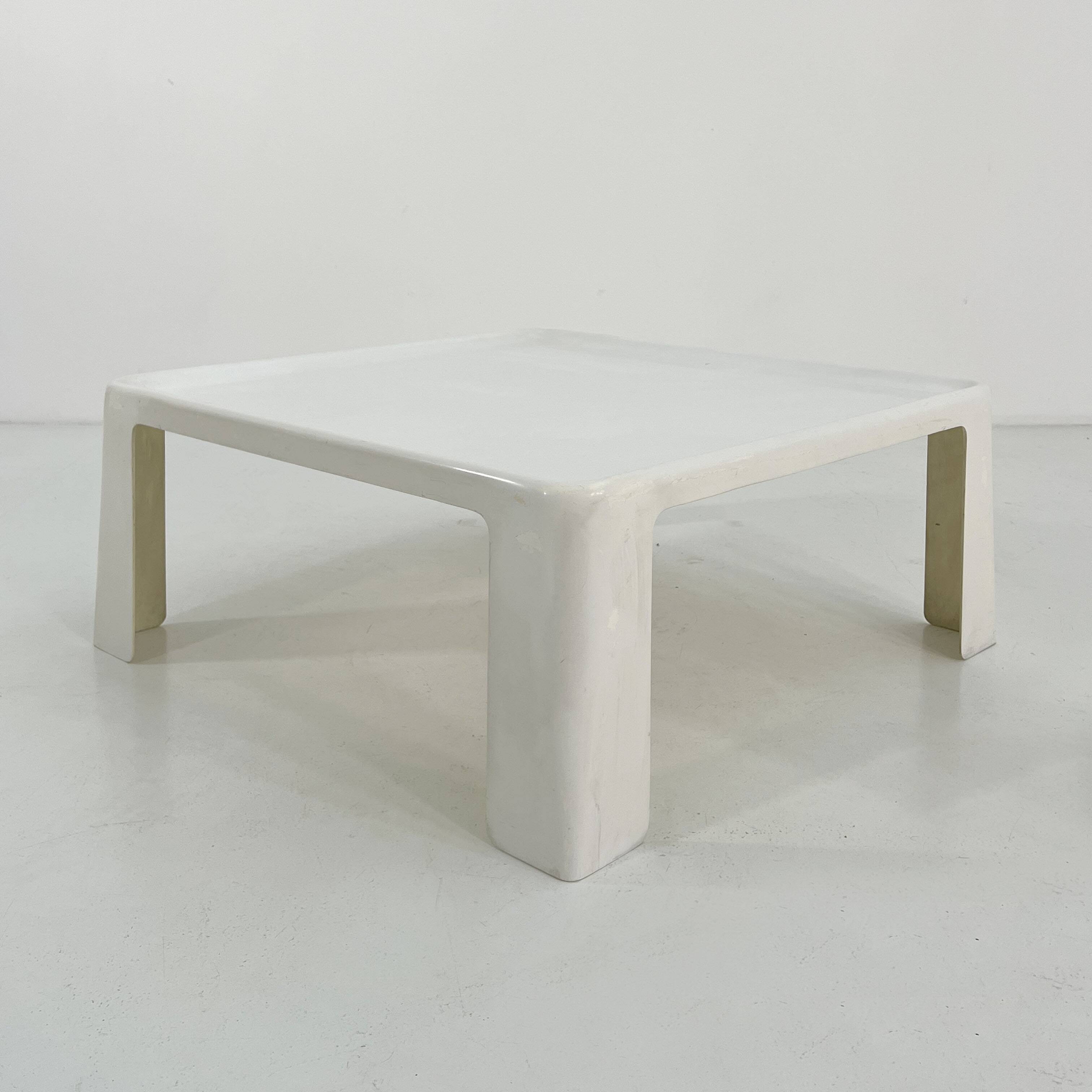 Amanta white coffee table by Mario Bellini for B&B Italia, 1970