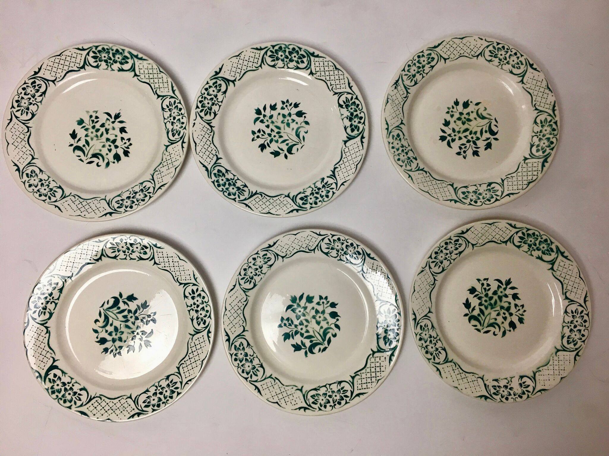 Versailles collection plates by manufacture Digoin Sarreguemines