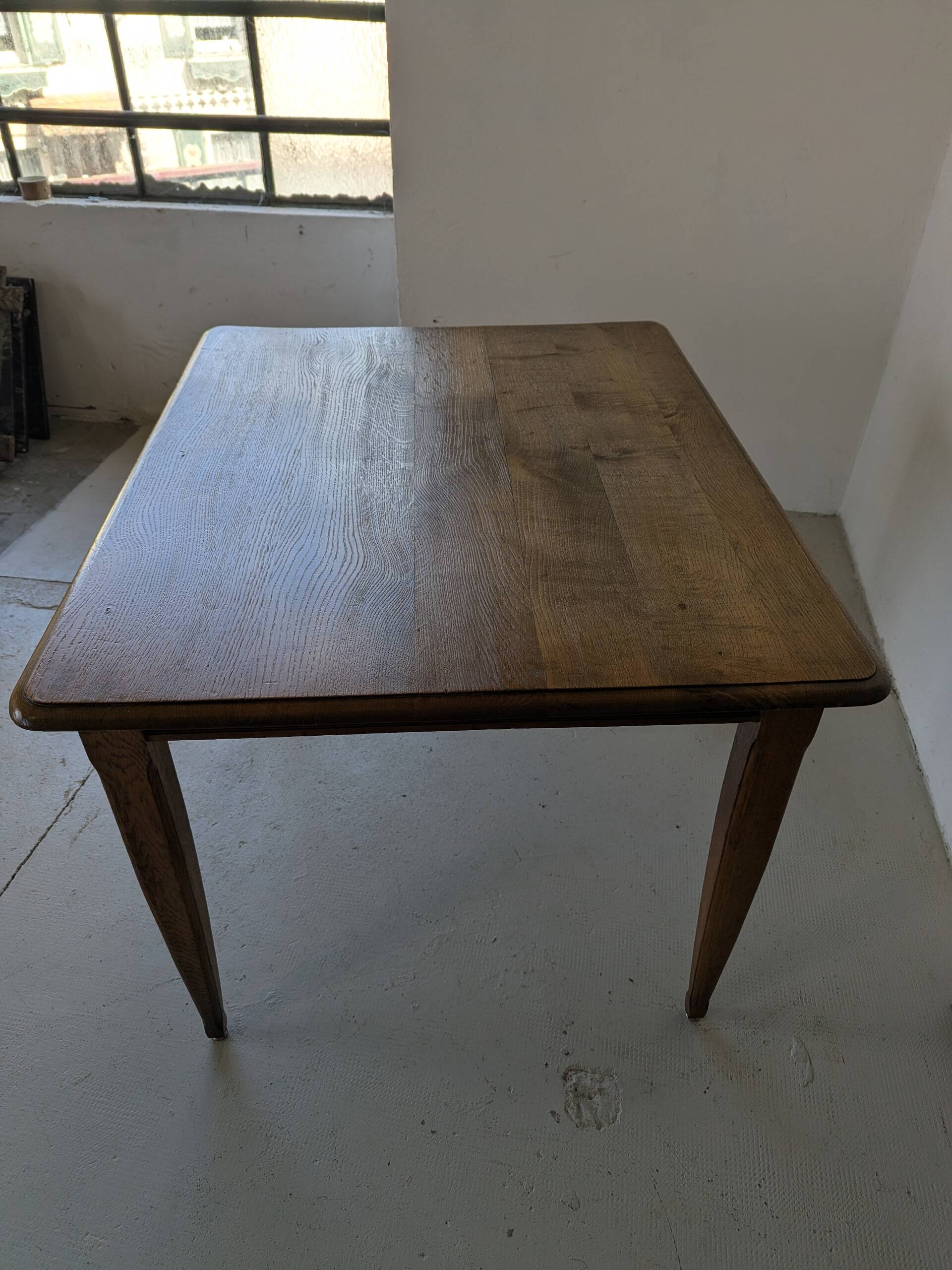 Golden oak table, farmhouse table 110 x 89 cm