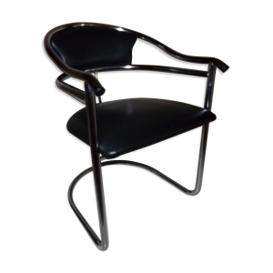 fauteuil au design Bauhaus