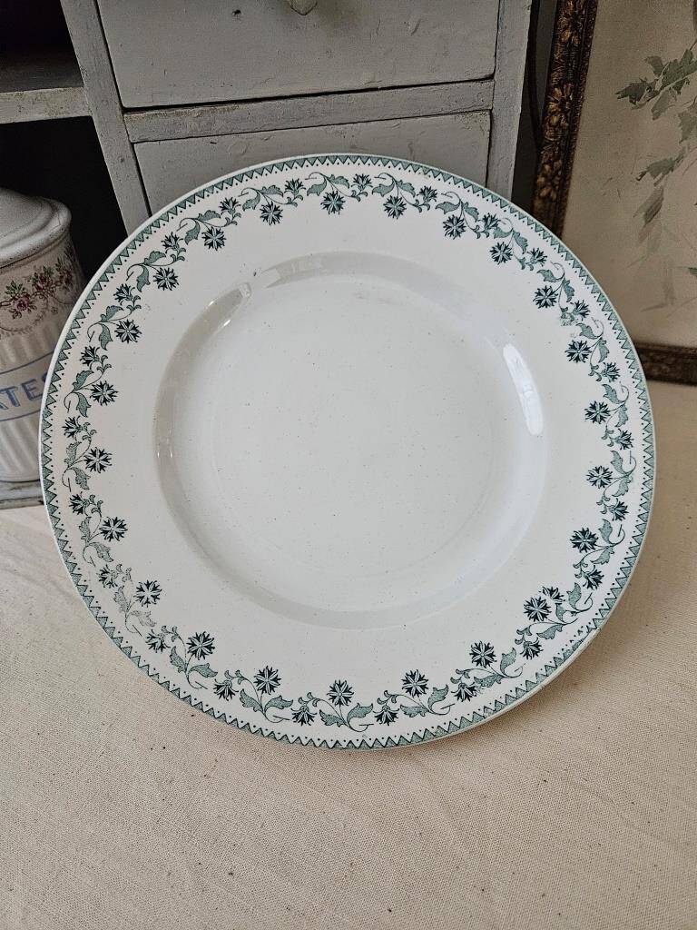 Moulin des Loups earthenware dish