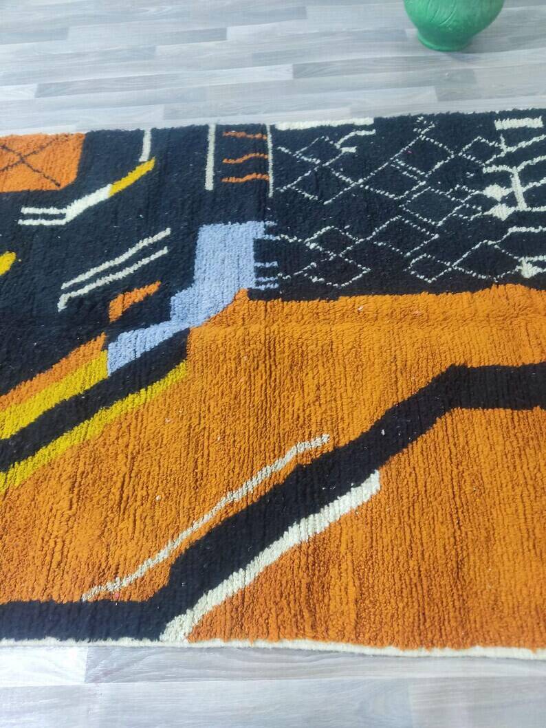 Handmade Moroccan rug 250cm x 150cm