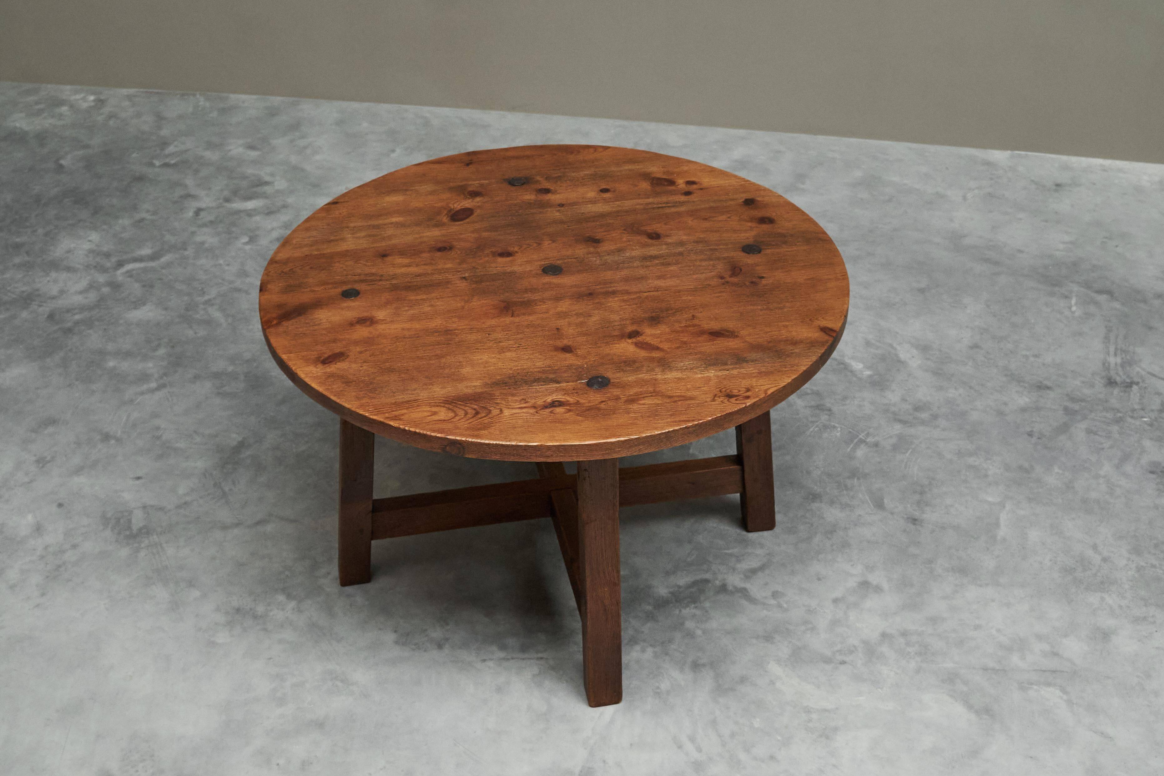 Dining table or Spanish centre table in solid wood and wrought iron from the mid-20th century.