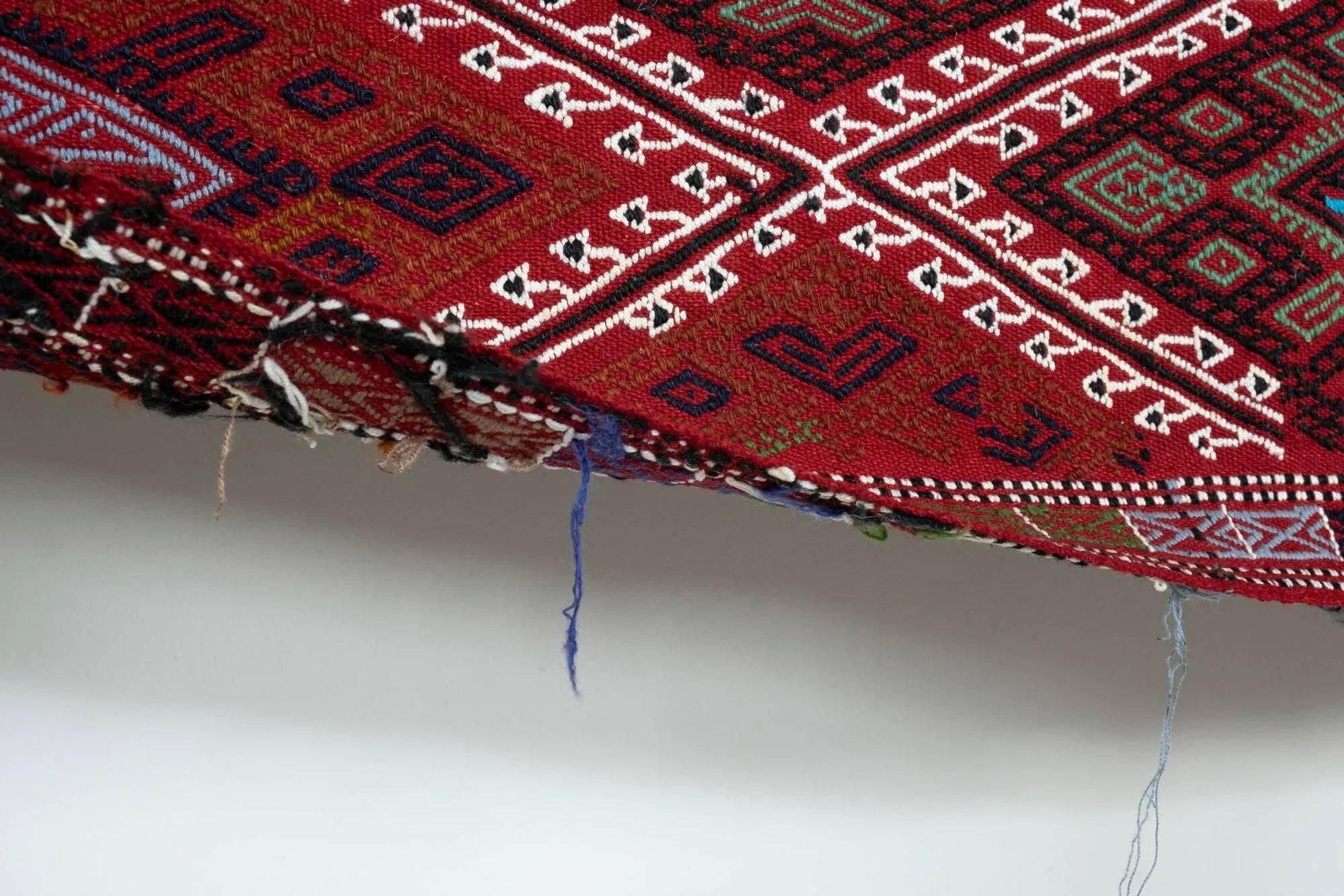 Vintage Turkish kilim, handwoven, 160x247 cm.