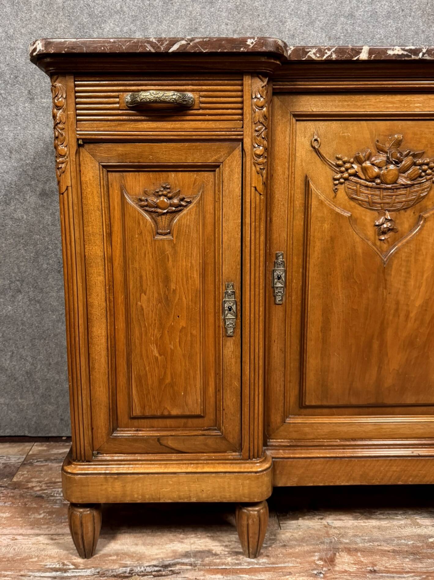 Beautiful Art Deco period walnut sideboard circa 1925