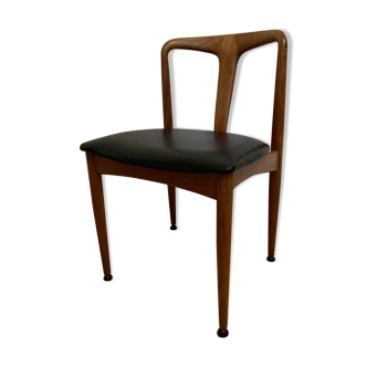 Juliane scandinavian chair by Johannes Andersen edit by Udulm