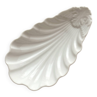 Shell dish in old porcelain