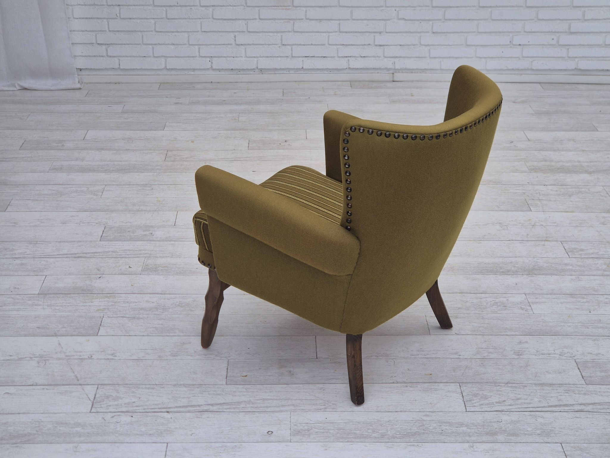 1970s, Danish lounge chair, original green furniture wool, oak wood.