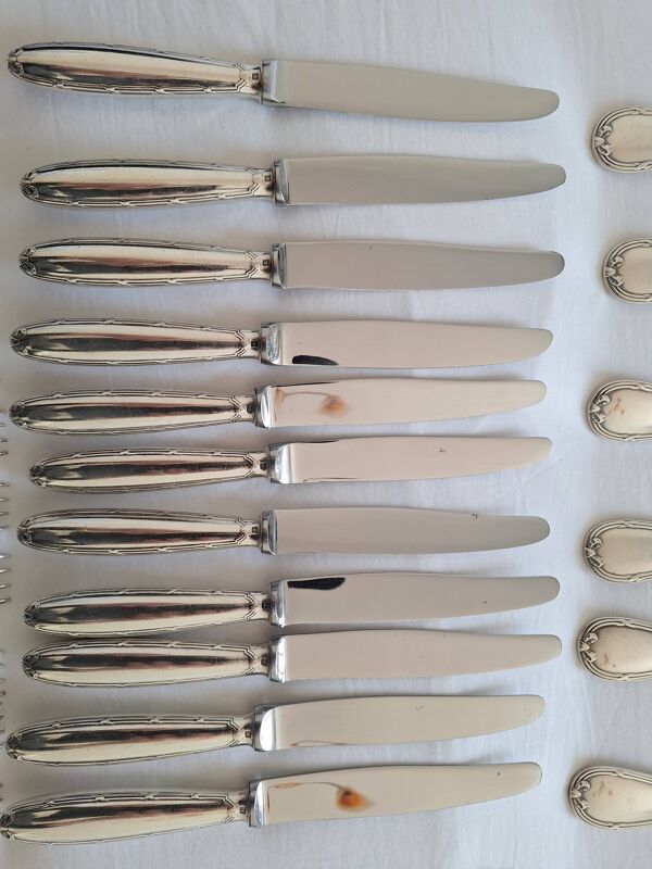 Ménagère Rubans de Christofle - 133 pièces en métal argenté