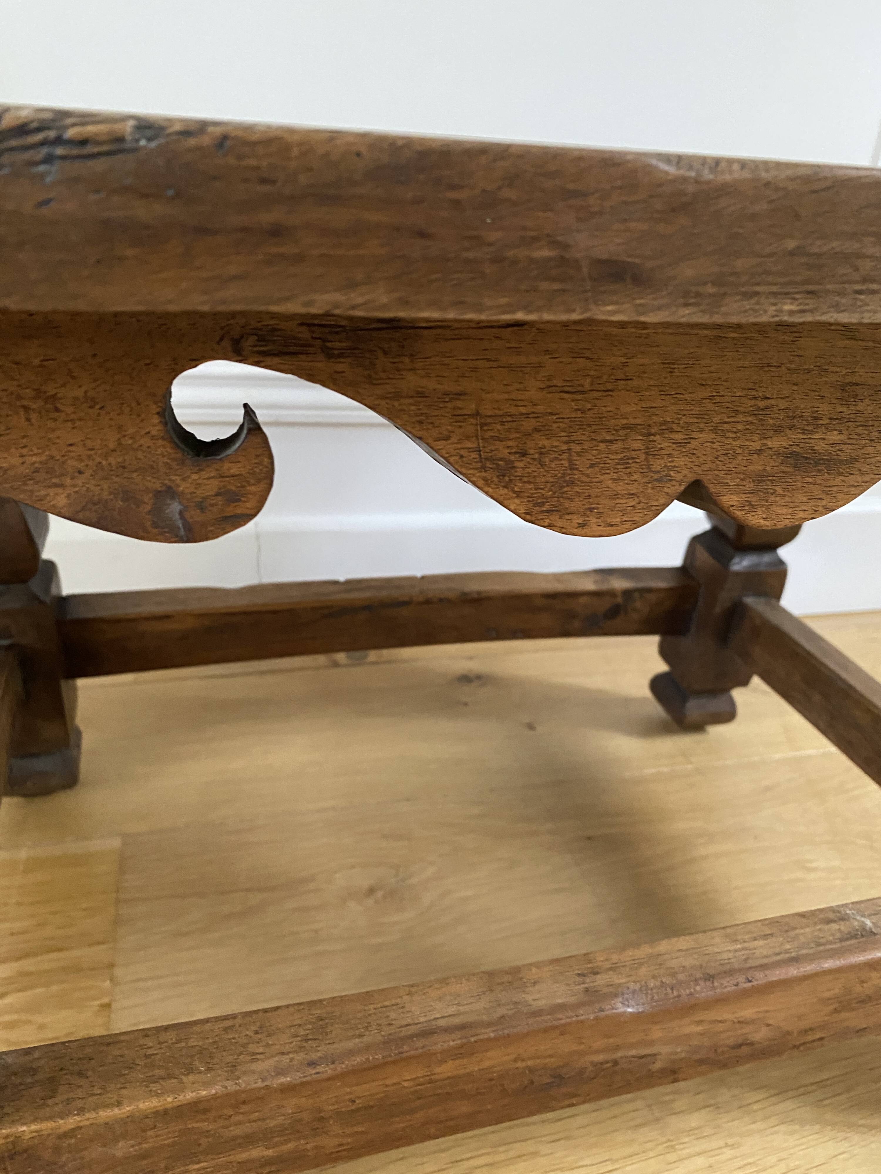 Vintage footrest - Vintage flower stand - Small low wooden stool