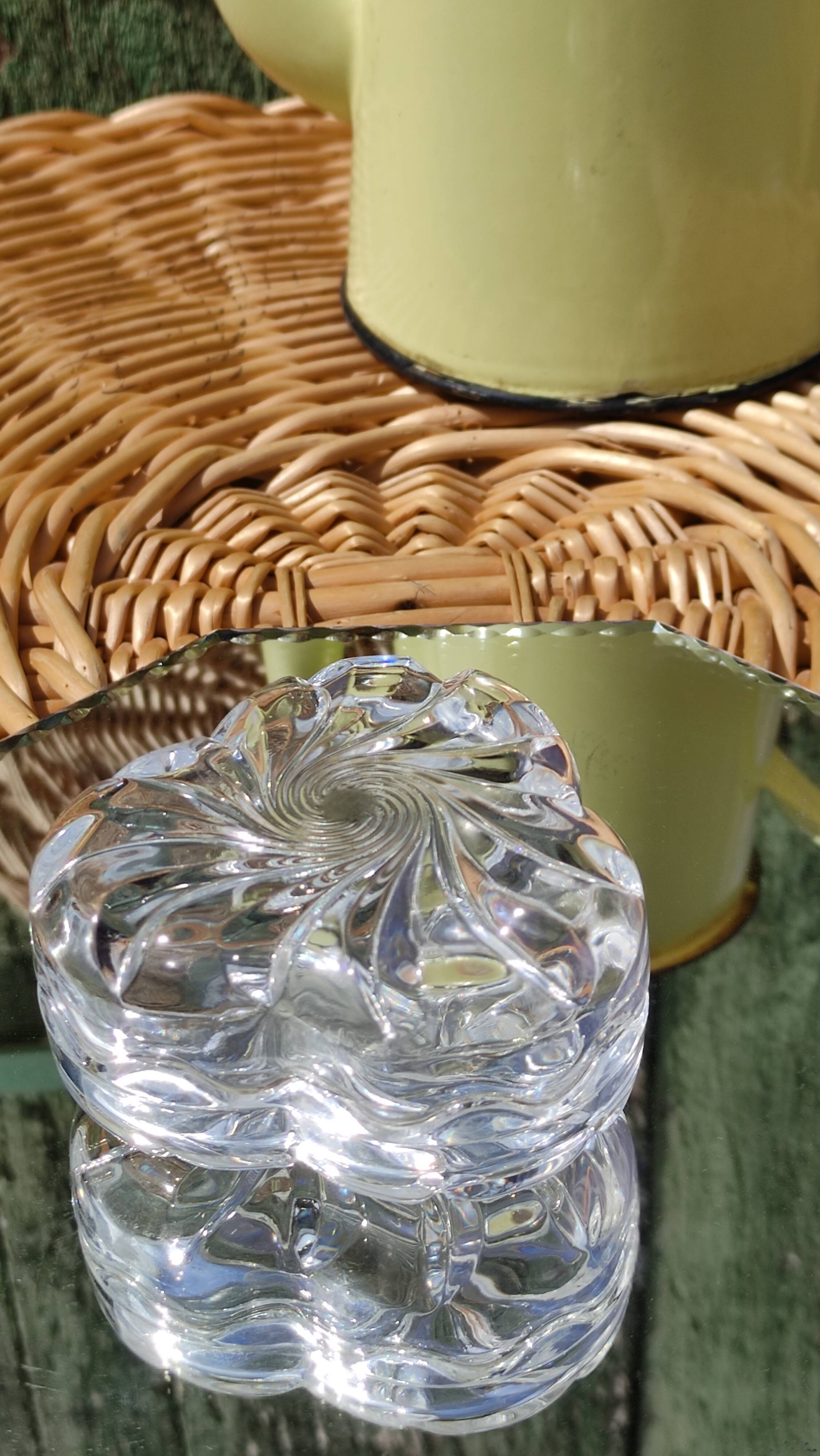 Thick and chiseled glass box