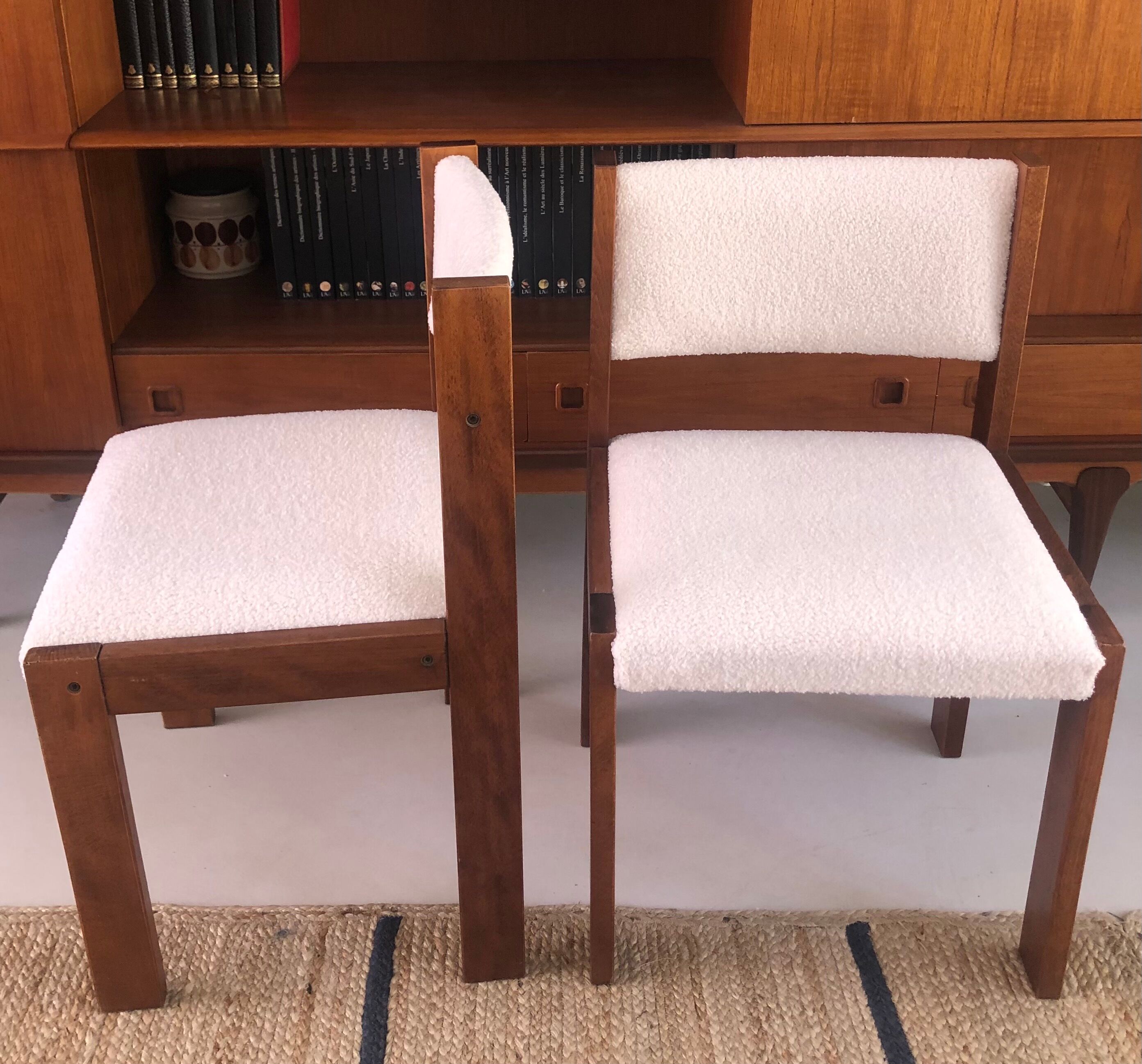 2 vintage chairs in solid wood and buckle 1970