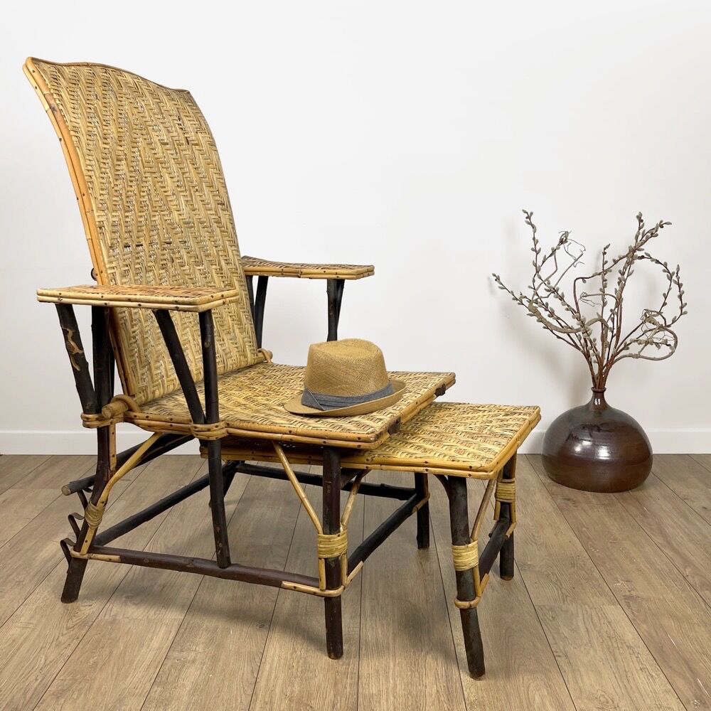 Antique chaise longue in wicker and hazel 20s