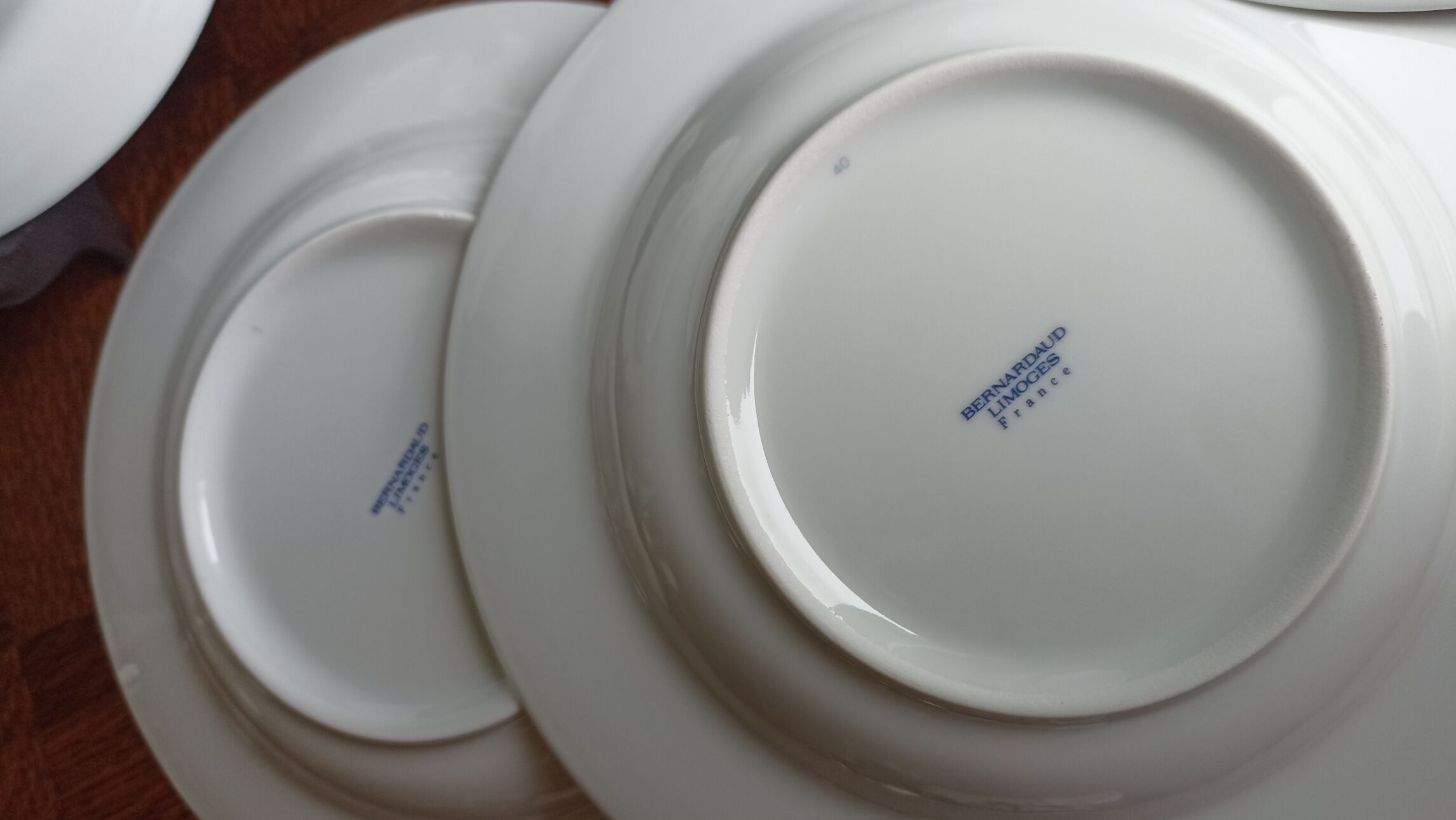 5 hollow plates in Limoges porcelain by Bernardaud - Lhasa Soap