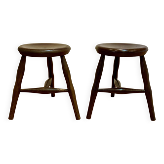 Duo de tabourets d'époque tripode.