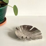 LEAF-Shaped Metal Pocket Empty