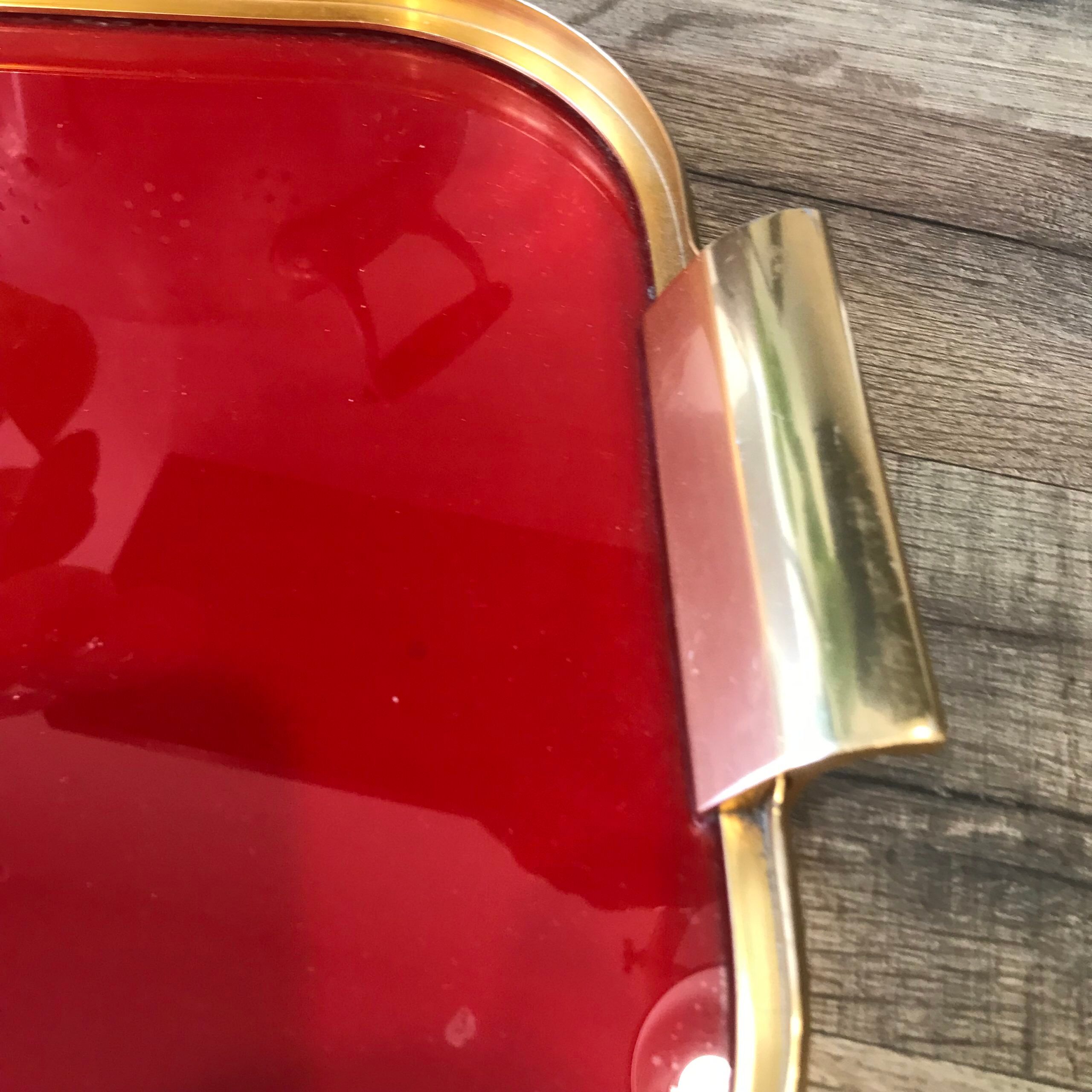 Plateau rouge métal doré Durinox
