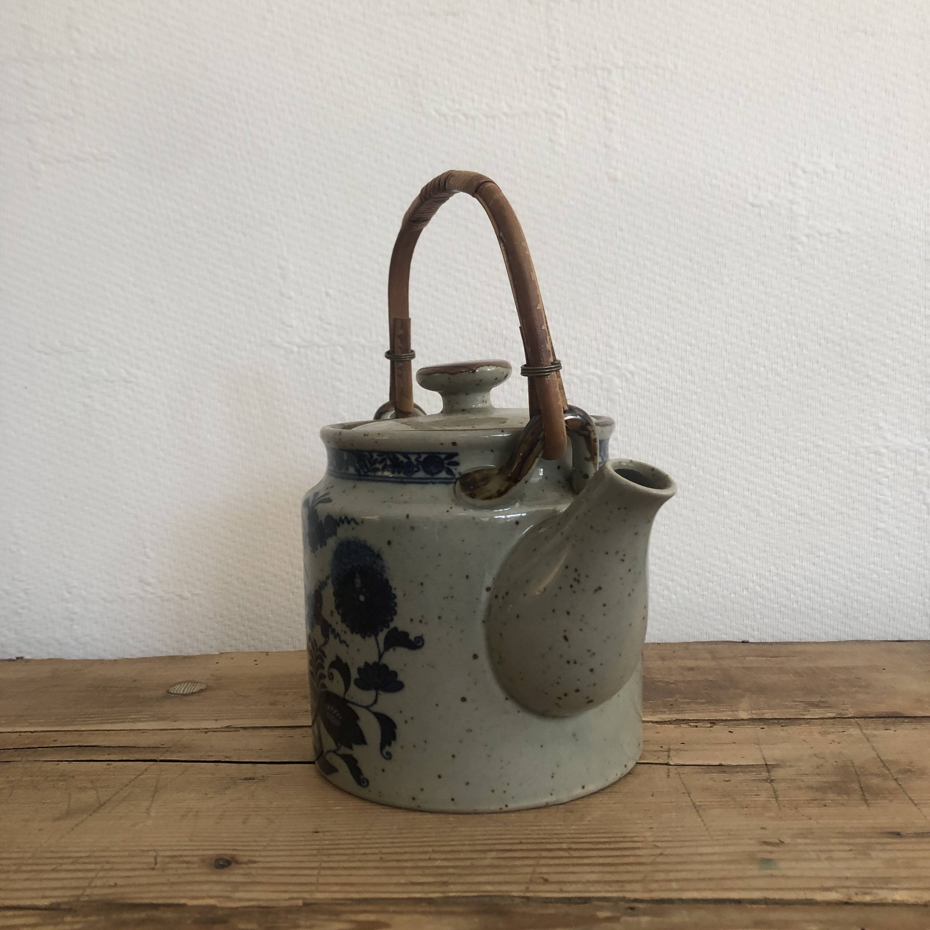Tea-pot