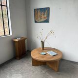 Round modernist coffee table, elm, 1950s.