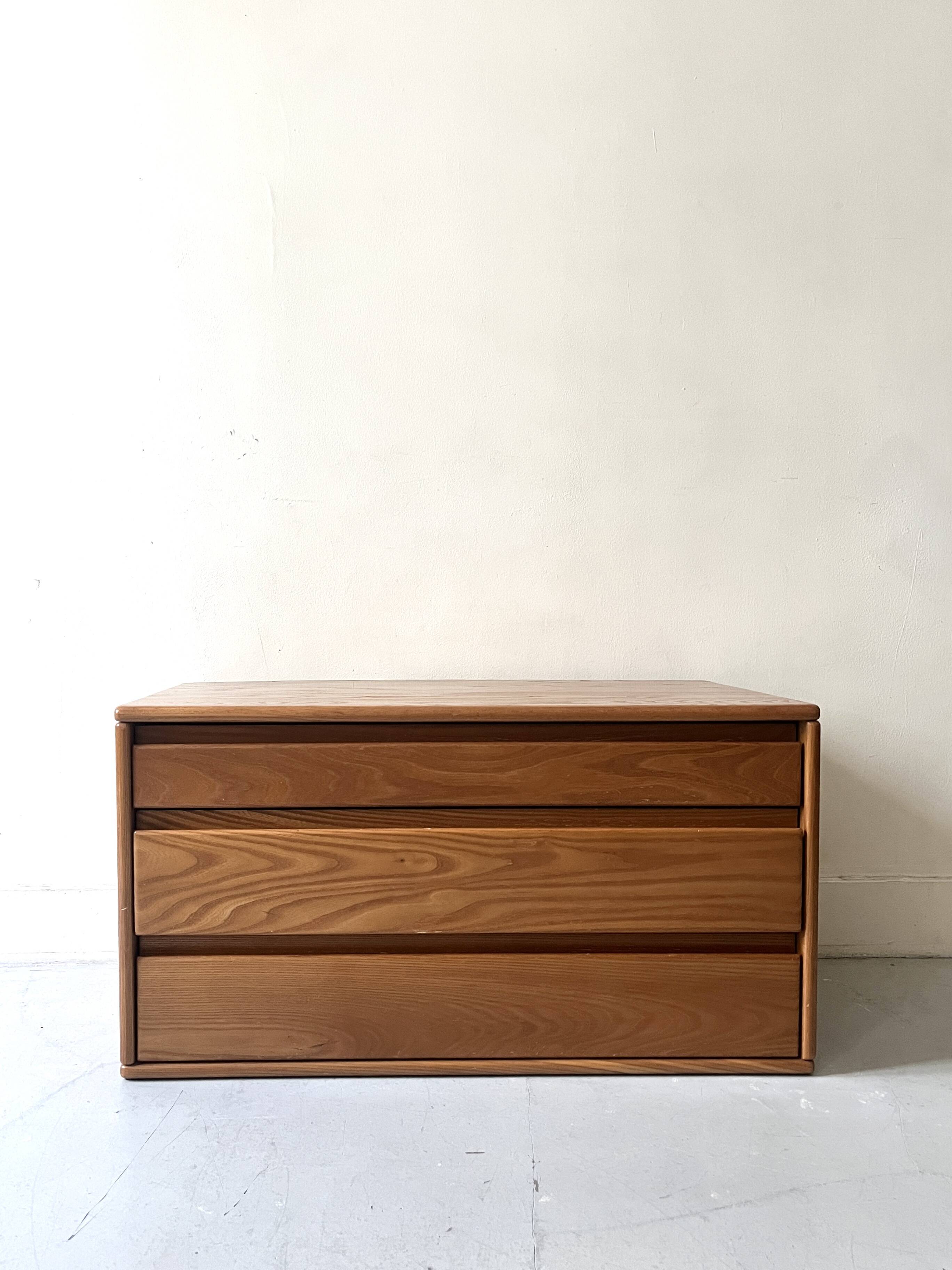 3-drawer chest of drawers in solid elm wood, Regain house