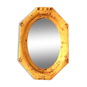 Small octagonal mirror in gold leather