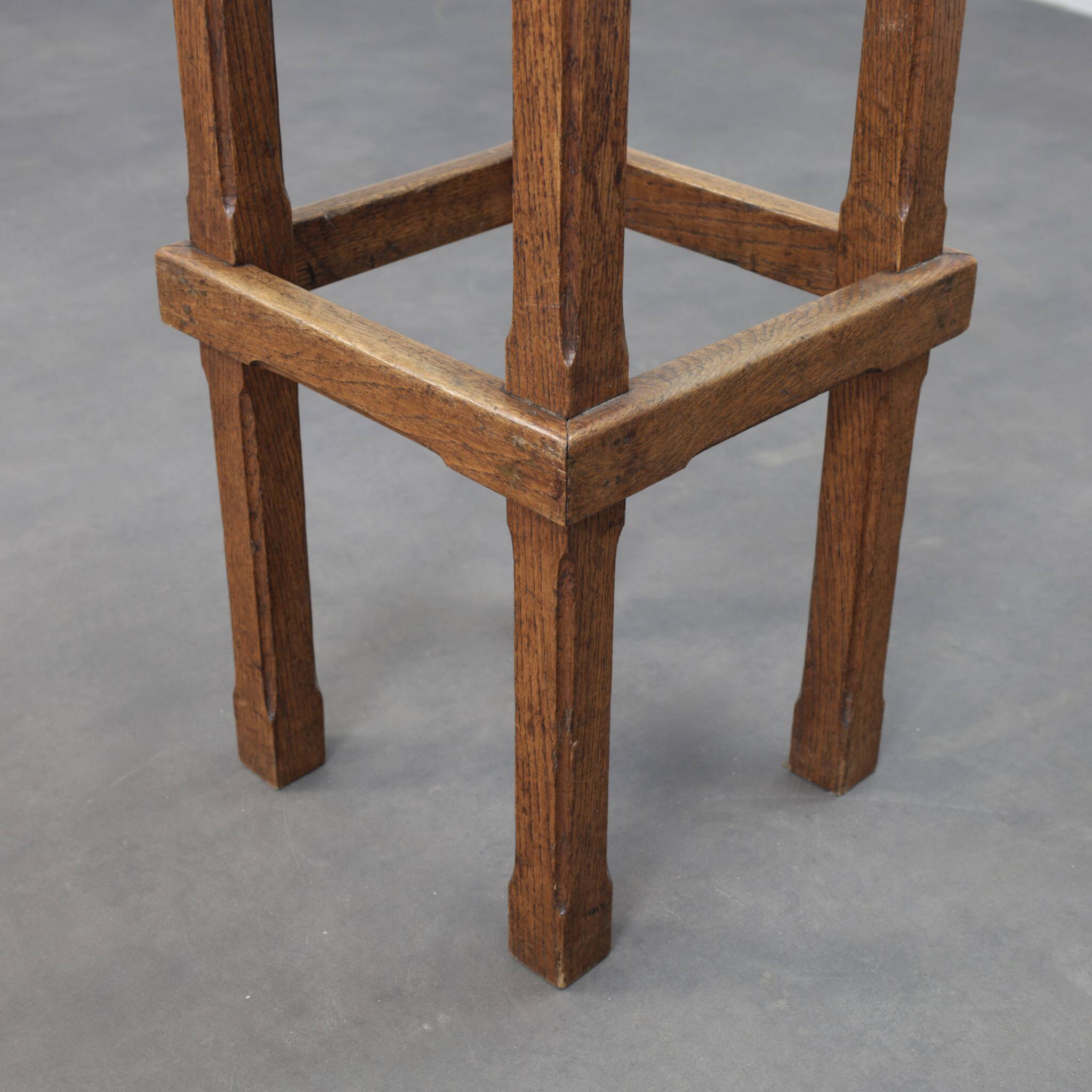 Pair of Dutch Art Deco oak bar stools with upholstered seats, 1930s