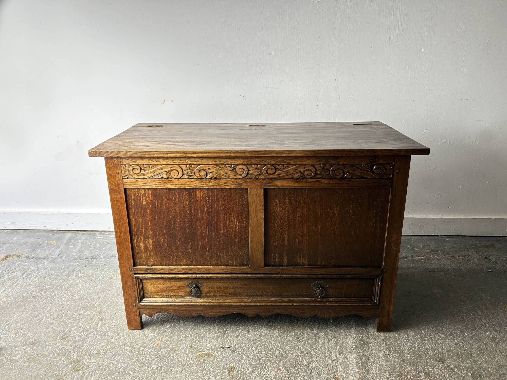 Early 20th Century Oak Blanket Box Mule Chest with Drawer Jacobean Style