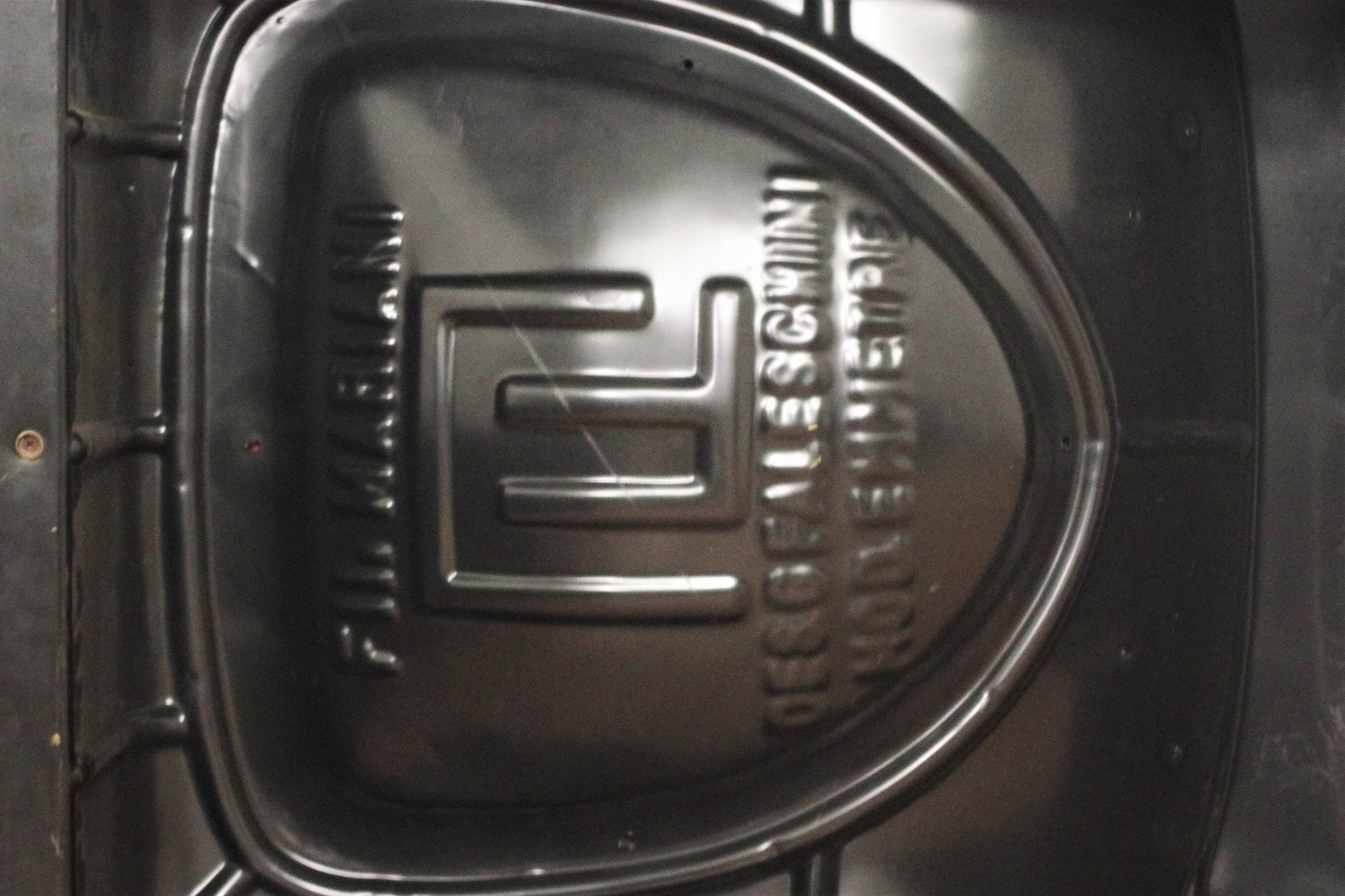 Armchairs Emmetre with Table by Guido Fareschini for Mariani, 1970s, Set of 4