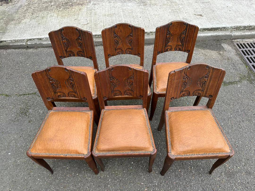 6 Art Deco gondola chairs in solid oak with brown leatherette, 1930s.