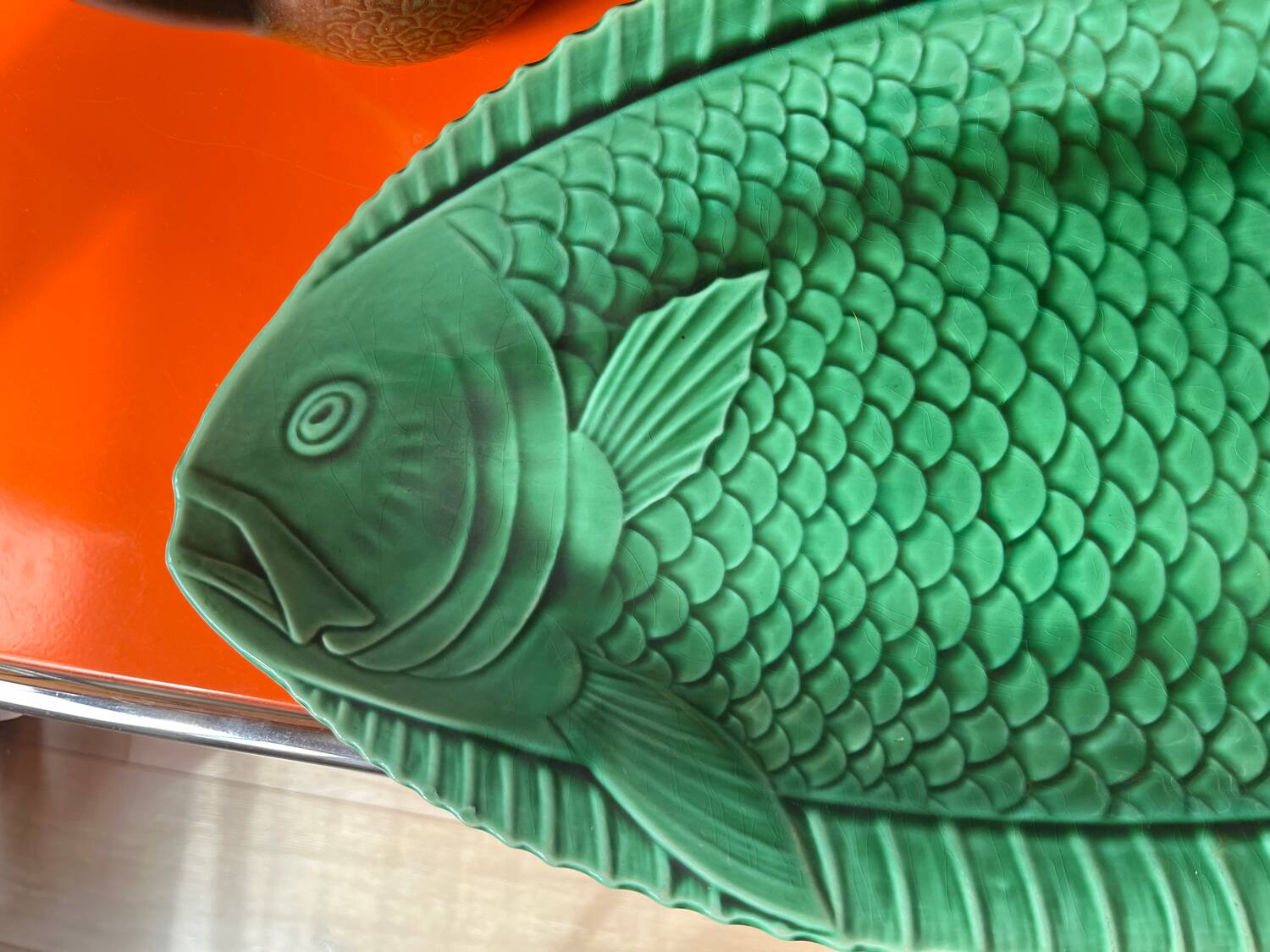 Green fish service Sarreguemines 1950s in new condition.