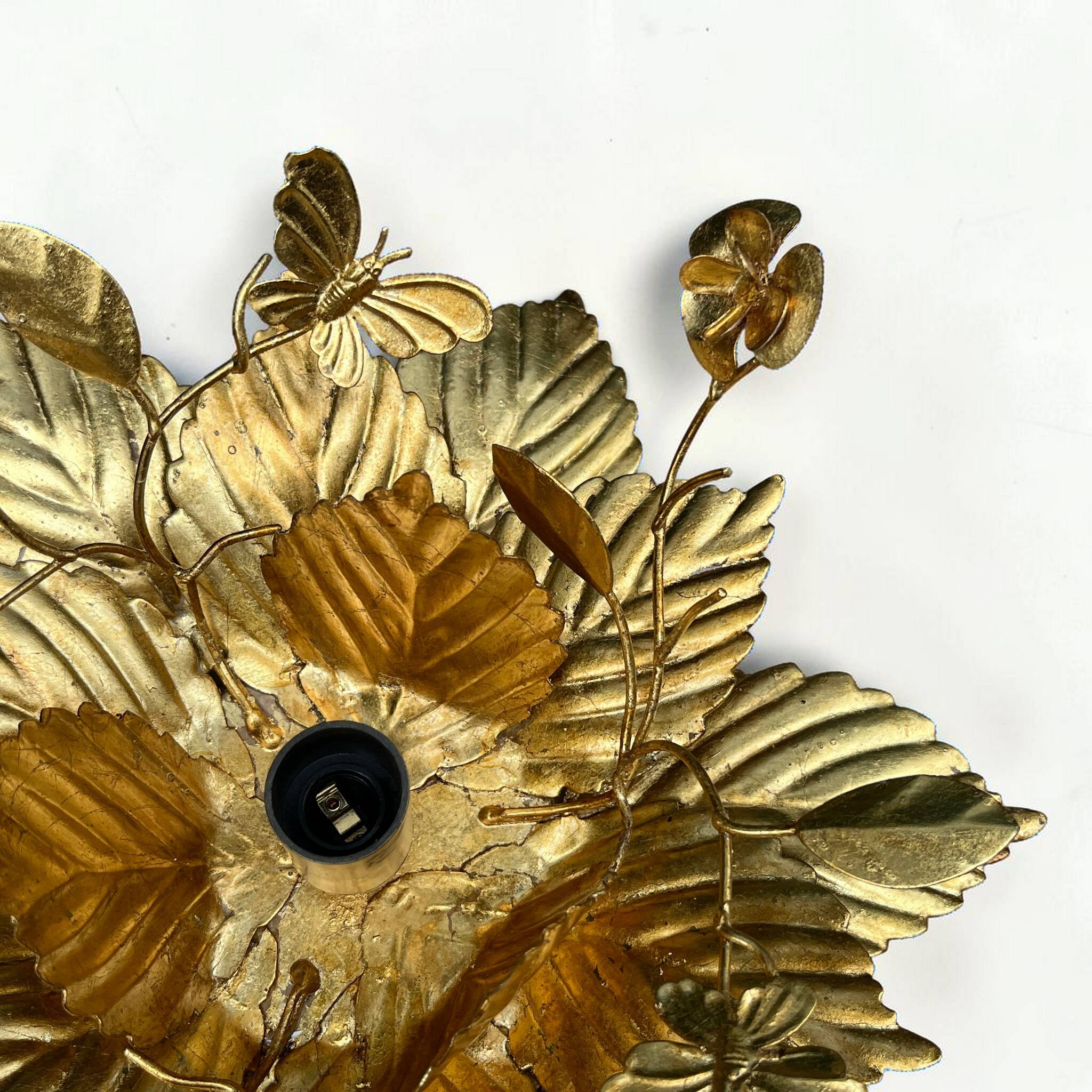 Vintage gold leaf metal flower wall light Florentine wall sconce