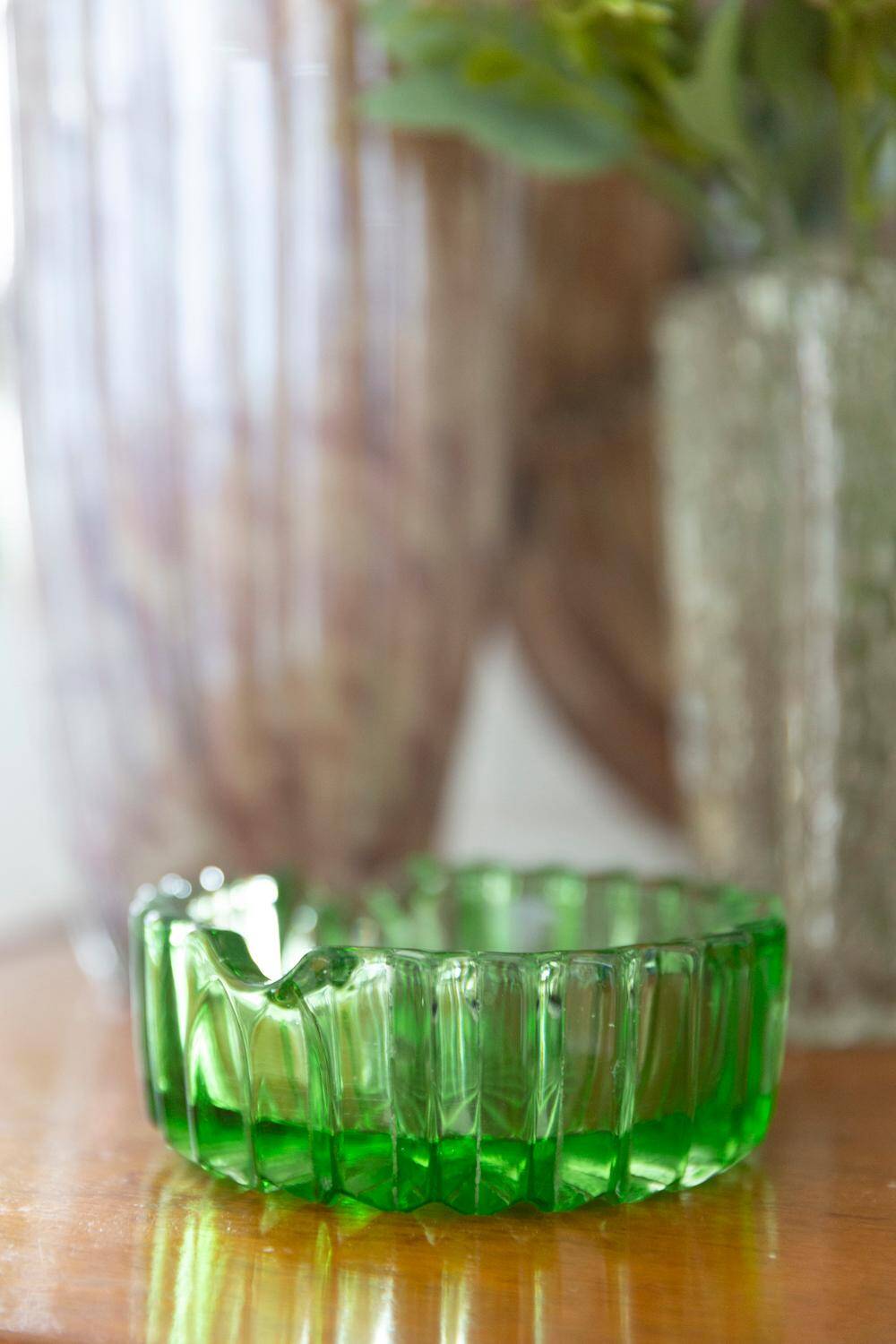 Green crystal bowl ashtray from the mid-20th century, Italy, 1970s.